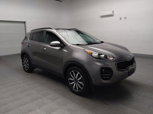 Used 2018 Kia Sportage EX w/ EX Premium Package image 13