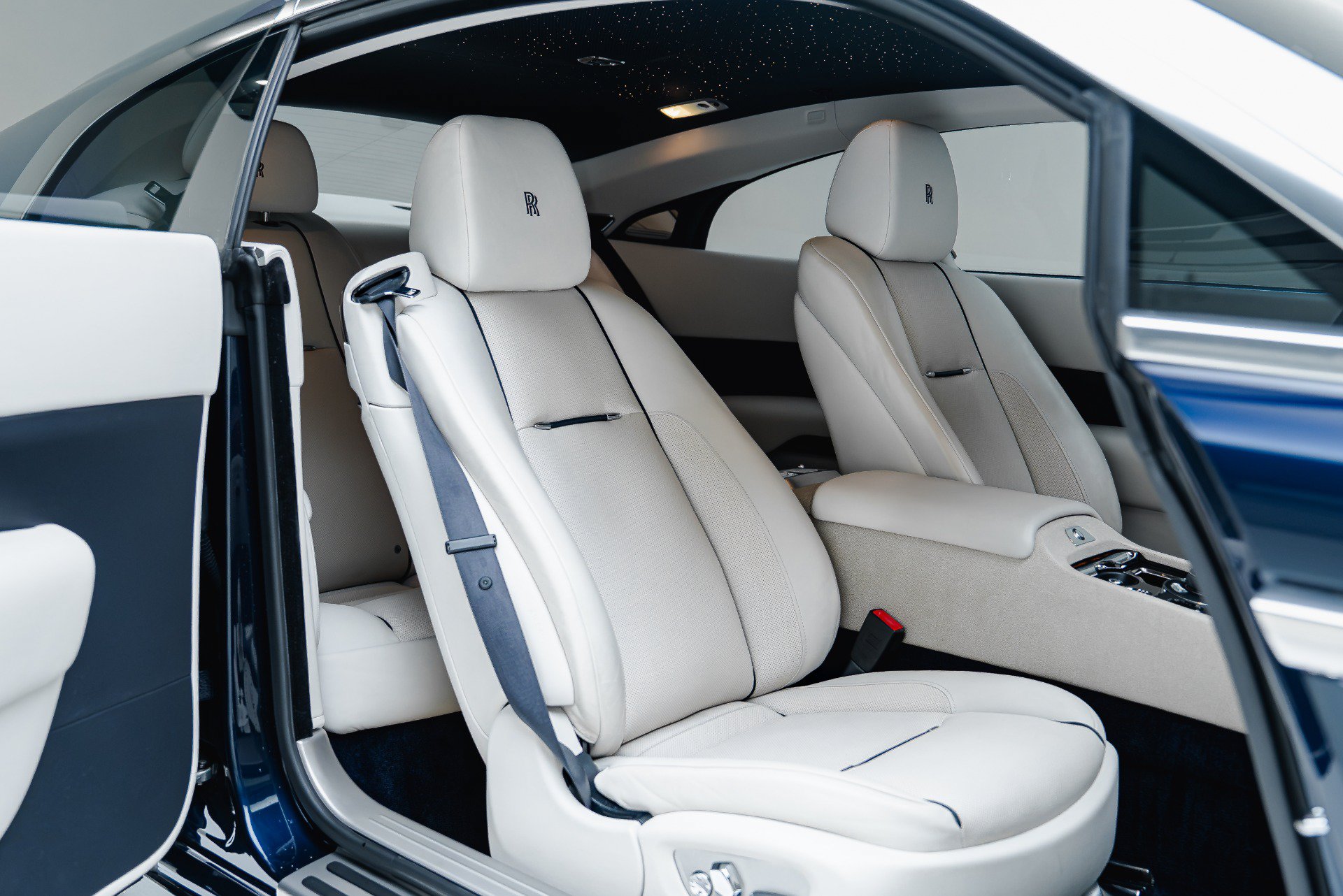 Used 2014 Rolls-Royce Wraith RWD image 31