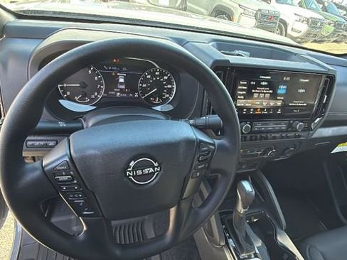 New 2026 Nissan Frontier SV w/ Tow Package AWD/4WD image 18
