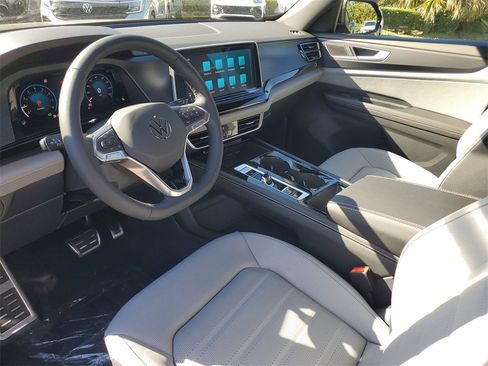 New 2026 Volkswagen Atlas Cross Sport SEL R-Line image 22