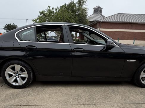 Used 2011 BMW 528i Sedan RWD image 8