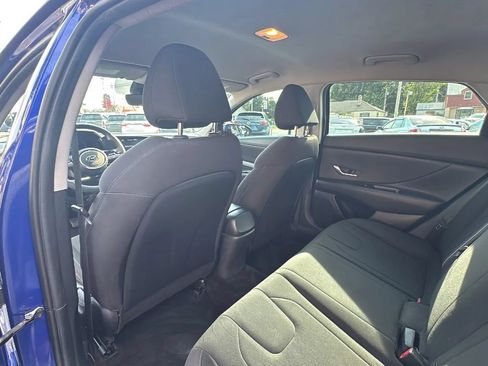 Used 2021 Hyundai Elantra SEL FWD image 13