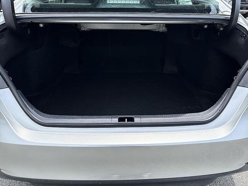Used 2020 Toyota Camry LE FWD image 23
