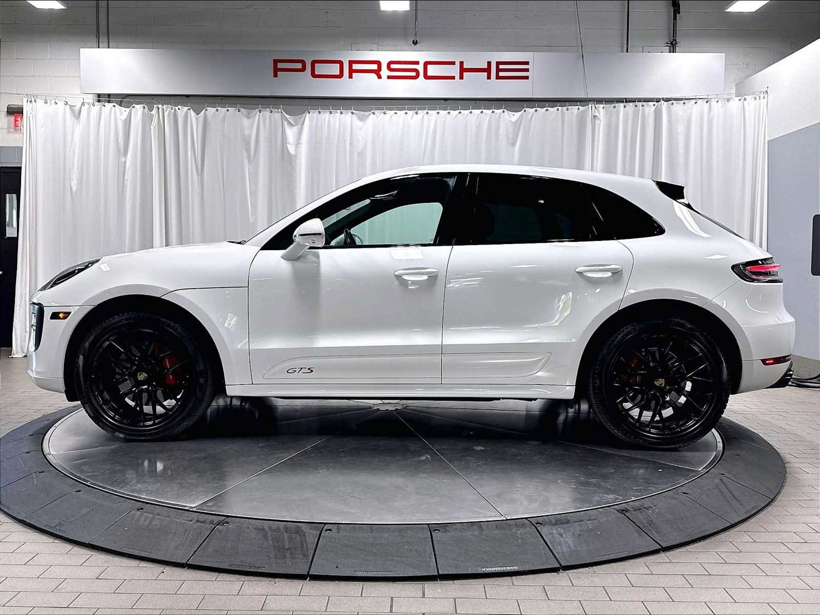 Used 2021 Porsche Macan GTS AWD/4WD image 2