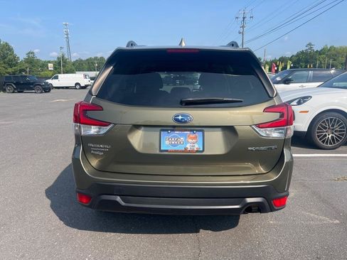 Used 2023 Subaru Forester Premium AWD/4WD image 5