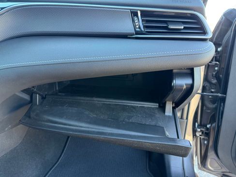 Used 2022 Toyota Camry SE w/ Carpet Mat Package (TMS) image 29