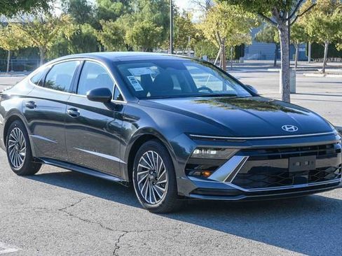 New 2026 Hyundai Sonata SEL image 3