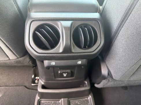 Used 2025 Jeep Wrangler Unlimited Sahara w/ Safety Group image 22