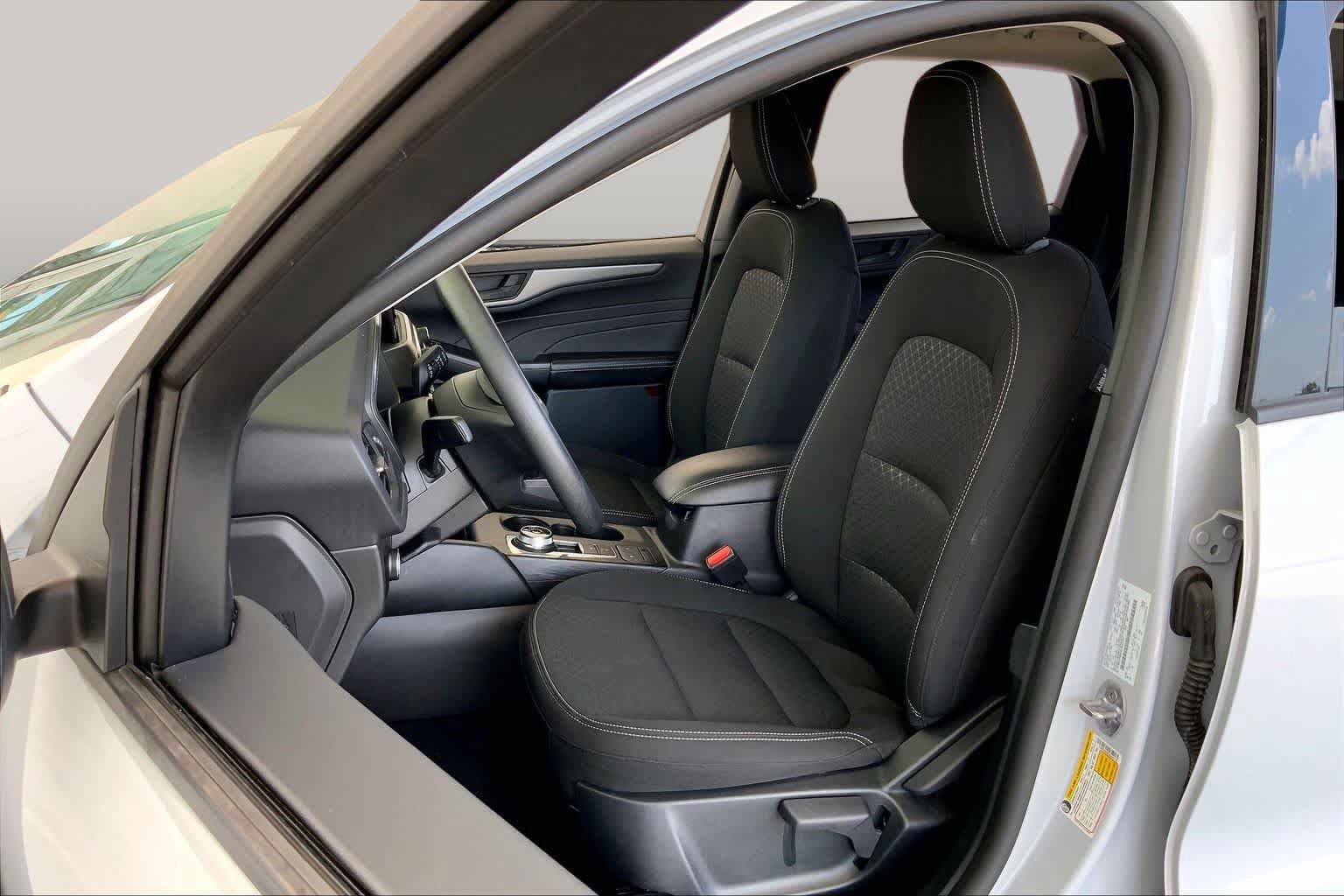 Used 2025 Ford Escape Active FWD image 8