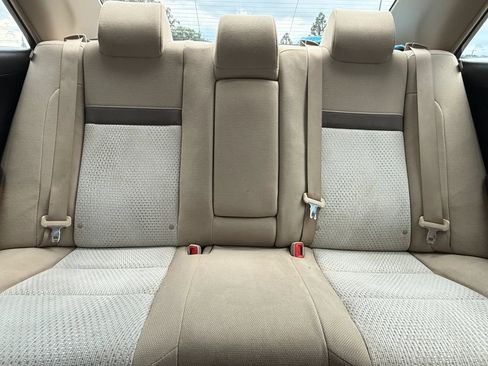 Used 2012 Toyota Camry LE FWD image 24