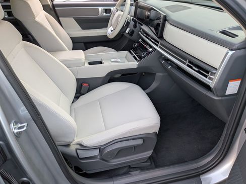 New 2026 Hyundai Santa Fe SE image 23