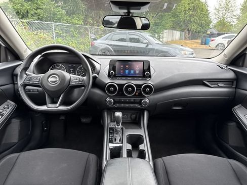Used 2025 Nissan Sentra S FWD image 11