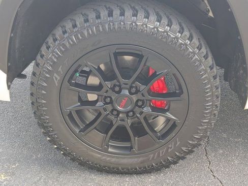 Used 2023 Toyota Tundra SR5 w/ SR5 Convenience Package image 11