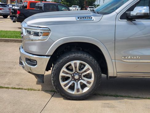 Used 2024 RAM 1500 Limited AWD/4WD image 10