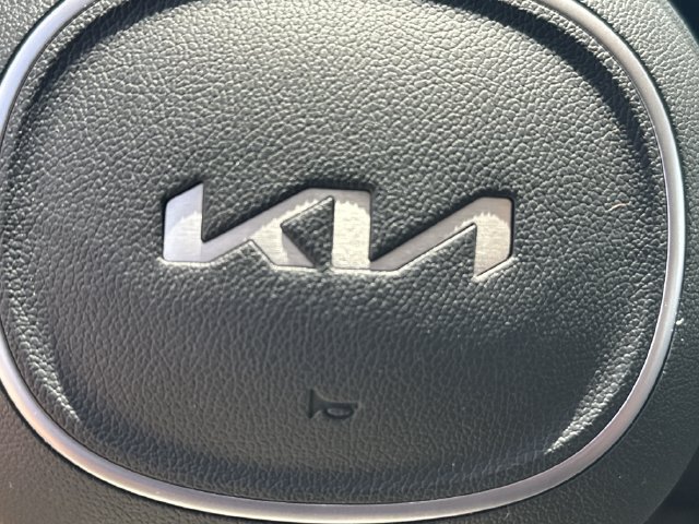 Certified 2025 Kia Sorento S FWD image 20