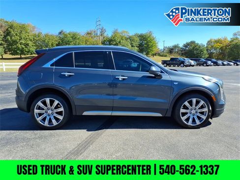 Used 2019 Cadillac XT4 Premium Luxury image 2