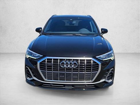 Certified 2025 Audi Q3 2.0T Premium w/ Convenience Package AWD/4WD image 2