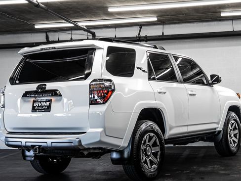 Used 2024 Toyota 4Runner TRD Off-Road Premium w/ Moonroof Package AWD/4WD image 5