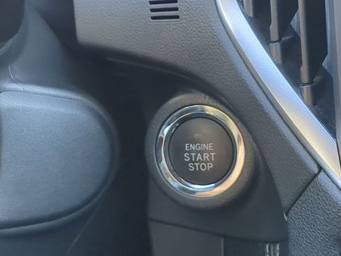 Used 2024 Subaru Forester Limited image 20