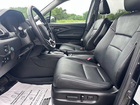 Used 2022 Honda Pilot Touring image 12