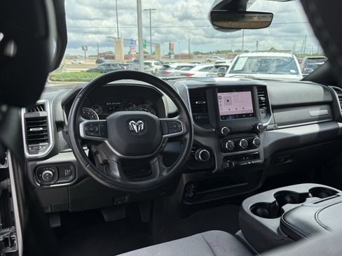 Used 2024 RAM 2500 Big Horn AWD/4WD image 15