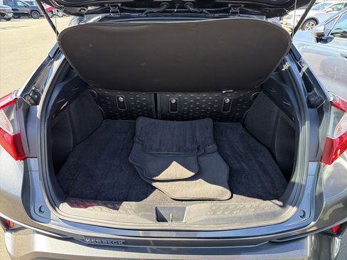 Used 2019 Toyota C-HR Limited image 26