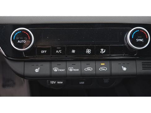 New 2025 Hyundai Elantra SEL image 22