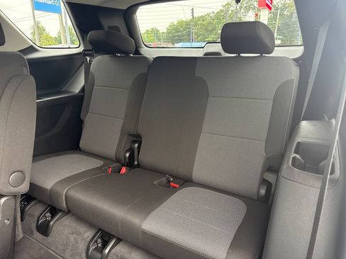 Certified 2020 Chevrolet Traverse LT FWD image 10