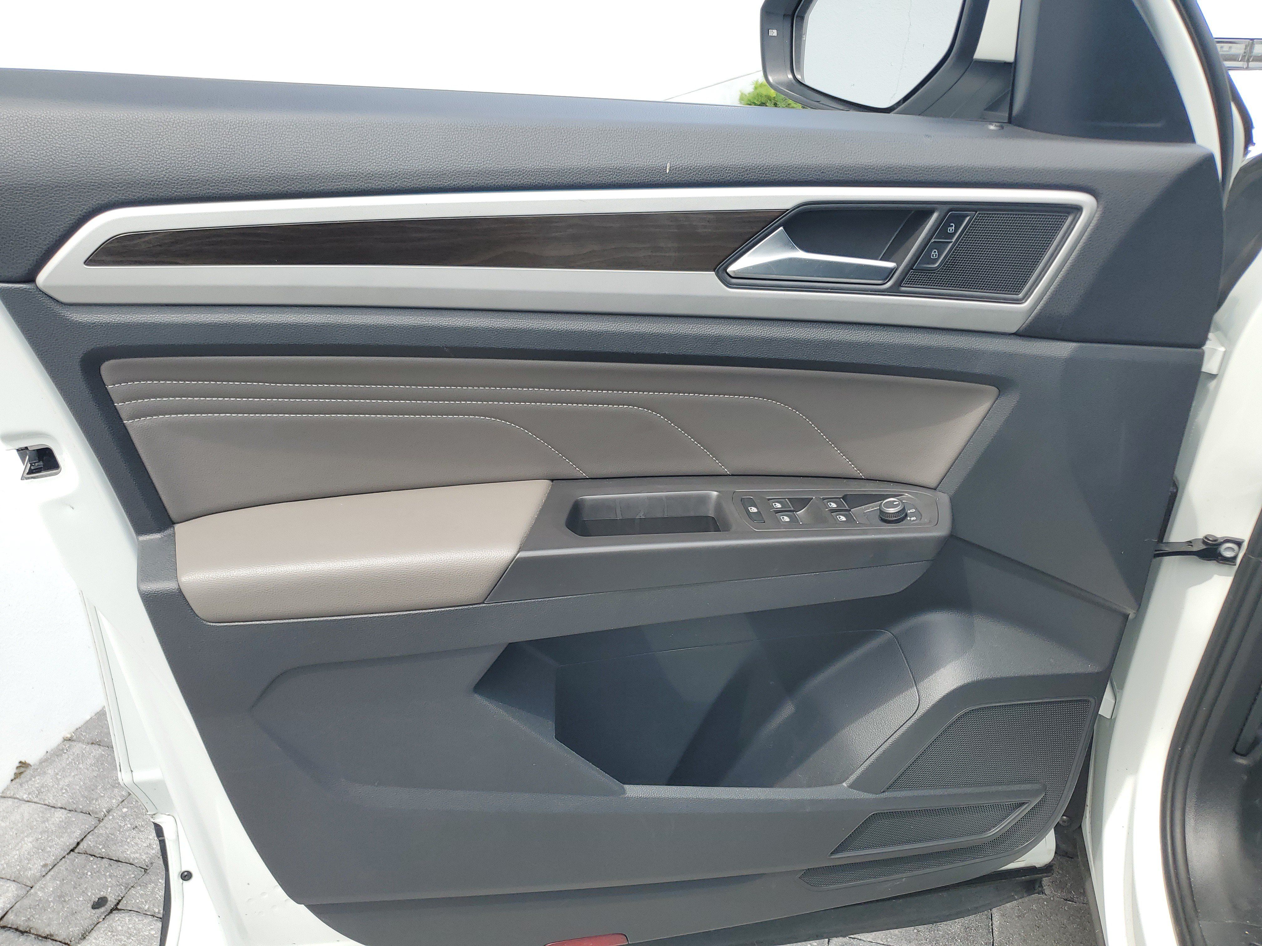 Used 2022 Volkswagen Atlas SE FWD image 10