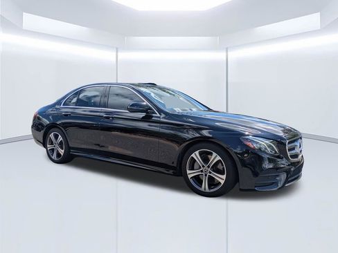Used 2020 Mercedes-Benz E 350 Sedan image 2