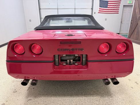 Used 1986 Chevrolet Corvette Convertible image 9