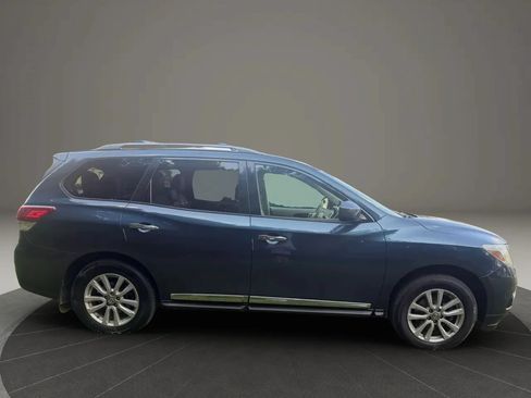 Used 2013 Nissan Pathfinder SL w/ Trailer Tow Pkg FWD image 7