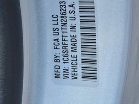 New 2026 RAM 1500 4x4 Crew Cab image 11