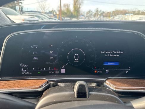 Used 2022 Cadillac Escalade ESV Premium Luxury Platinum image 21