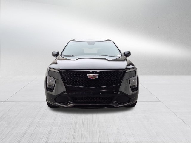 Certified 2024 Cadillac XT4 Sport AWD/4WD image 2