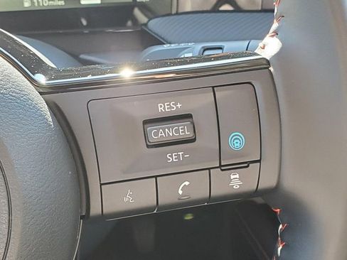 Certified 2025 Nissan Kicks SR image 19
