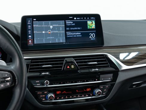 Used 2021 BMW 540i xDrive 540i xDrive w/ Premium Package image 19