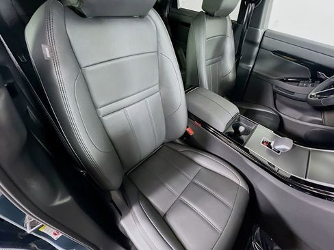Certified 2025 Land Rover Range Rover Evoque Dynamic SE image 29