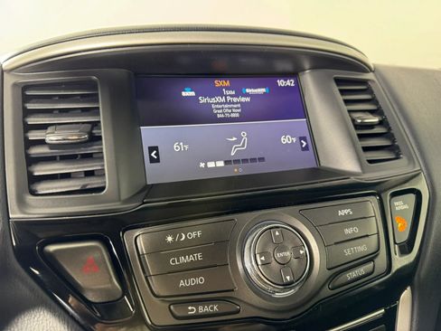 Used 2020 Nissan Pathfinder S FWD image 20