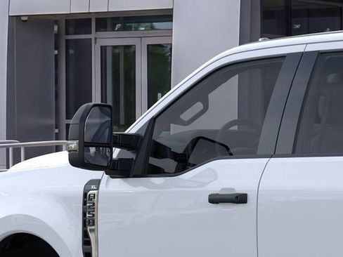 New 2026 Ford F250 XL w/ XL Chrome Package AWD/4WD image 20