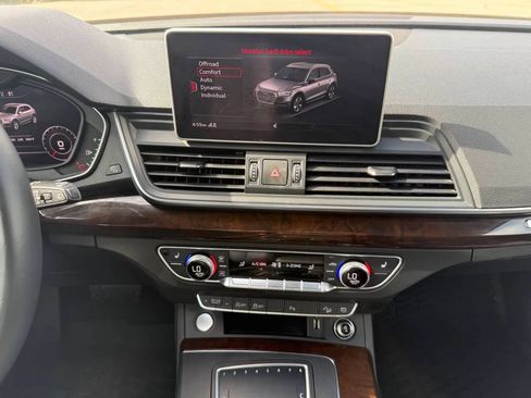 Used 2019 Audi Q5 2.0T Premium Plus AWD/4WD image 36