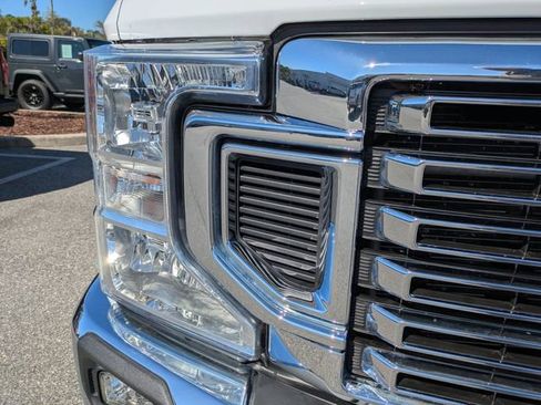 Used 2022 Ford F350 XLT w/ XLT Premium Package image 9