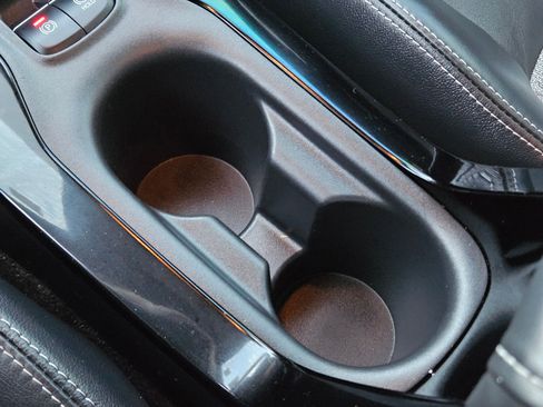 Used 2020 Toyota Corolla XSE image 29