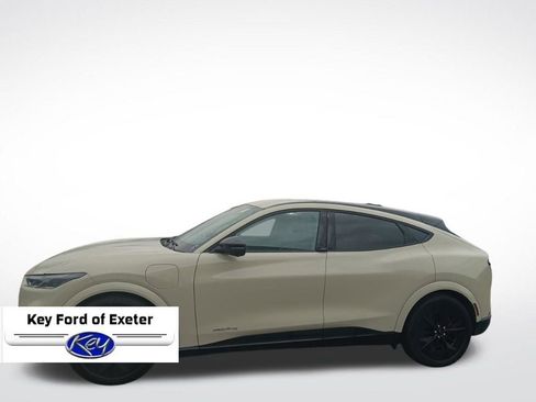 Used 2025 Ford Mustang Mach-E GT image 7