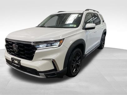 Used 2025 Honda Pilot Touring
