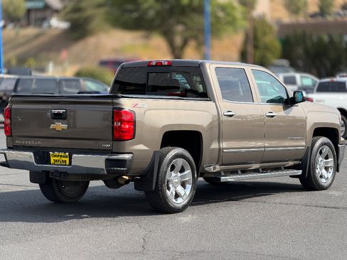 Used 2015 Chevrolet Silverado 1500 LTZ Z71 w/ LTZ Plus Package AWD/4WD image 21
