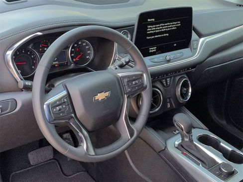 New 2026 Chevrolet Blazer LT w/ Convenience Package image 9