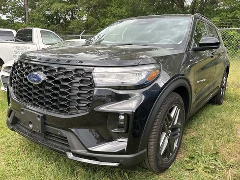 New 2026 Ford Explorer ST-Line RWD image 5