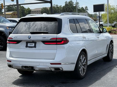 Used 2023 BMW X7 xDrive40i w/ Premium Package AWD/4WD image 11