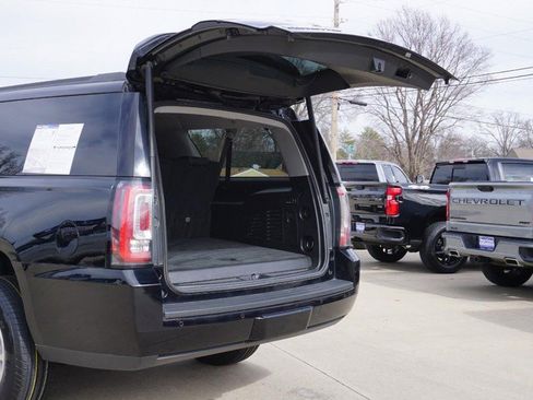 Used 2020 GMC Yukon XL SLT image 19
